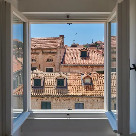The Palace 44 Apartman