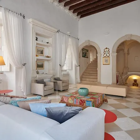 Appartement The Palace 44 *