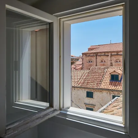 The Palace 44 Apartment