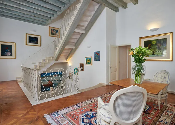 Апартаменты The Palace 44